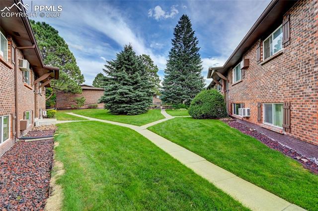 6633 W Dublin Loop 4