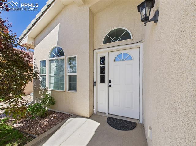 948 Willowcrest Drive