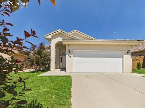 Photo of 948 Willowcrest Drive, Pueblo, CO 81005 (MLS # 7367808) Photo of 948 Willowcrest Drive, Pueblo, CO 81005 (MLS # 7367808)