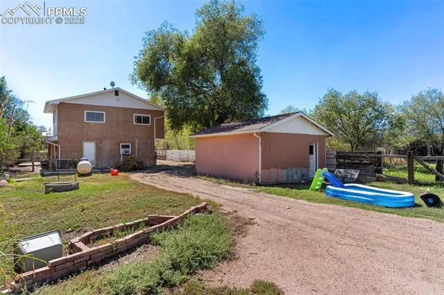 Florence, Colorado 81226, United States, 3 Bedrooms Bedrooms, ,2 BathroomsBathrooms,Residential,Active,184875