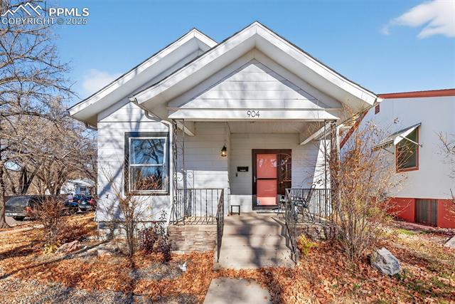 904 E San Miguel Street