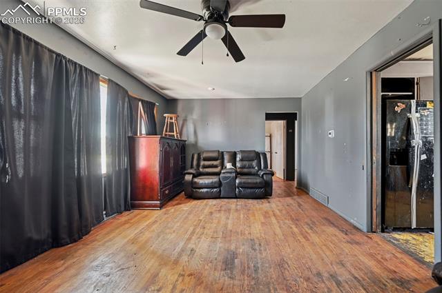 1521 Alexander Circle