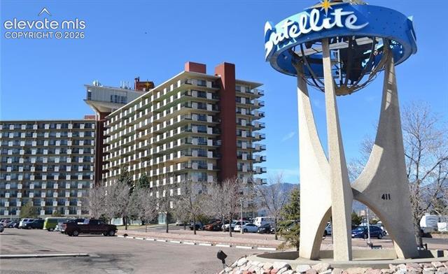 411 Lakewood Circle C1001