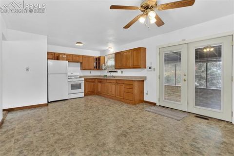 Tiny photo for 318 Cielo Vista Street, Colorado Springs, CO 80911 (MLS # 6450460)