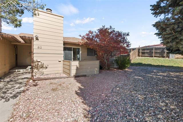 82 Stovel Circle