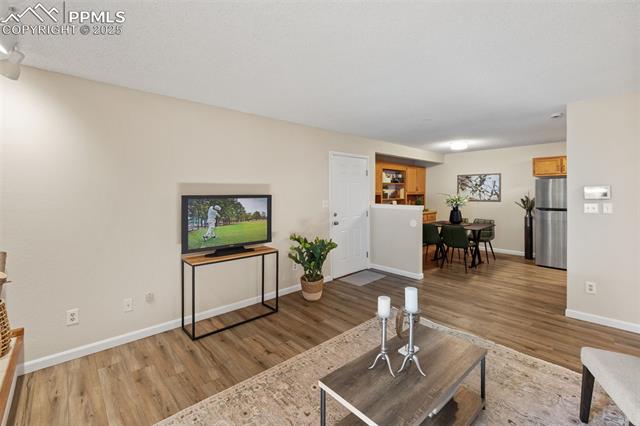 82 Stovel Circle