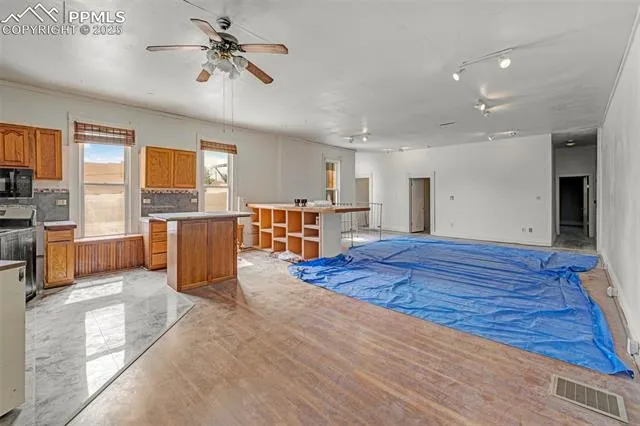 Florence, Colorado 81226, United States, ,Commercial,Active,133709