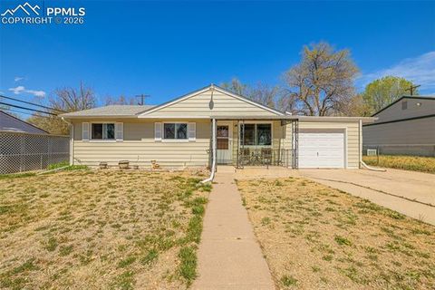 Photo of 512 Cottonwood Drive, Colorado Springs, CO 80911 (MLS # 9205839)