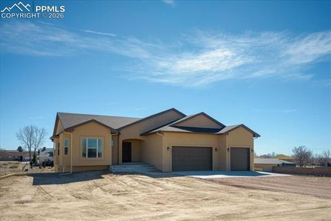 Photo of 538 S Ferncliff Drive, Pueblo West, CO 81007 (MLS # 6310503)