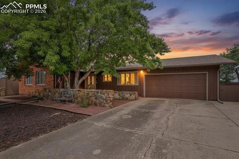 Photo of 223 Crystal Hills Boulevard, Manitou Springs, CO 80829 (MLS # 6224559)