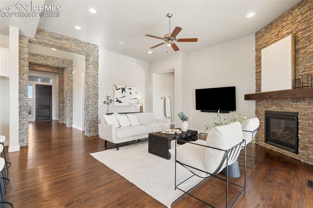 1609 Yellow Tail Drive