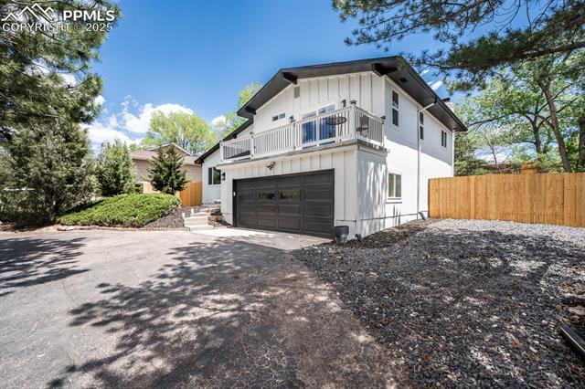 1021 Pioneer Lane