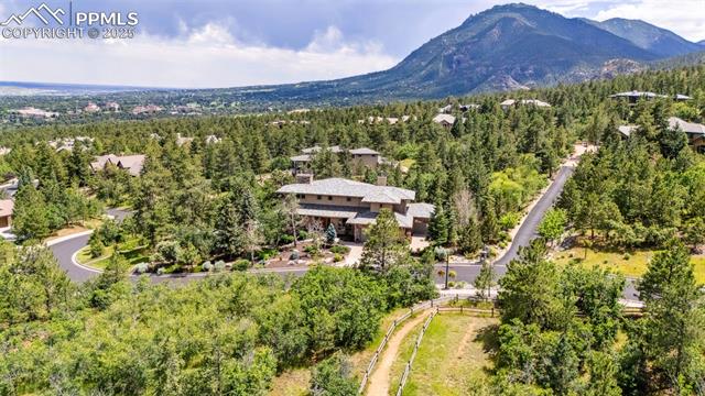 2455 Stratton Forest Heights