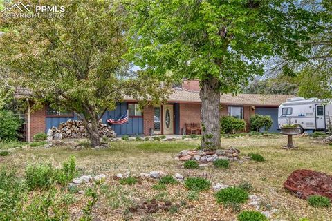 Photo of 415 Chamberlin Place, Colorado Springs, CO 80906 (MLS # 6880042)