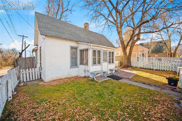 15 E Fountain Boulevard