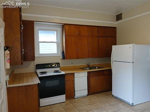 Tiny photo for 527 Canon Avenue, Manitou Springs, CO 80829 (MLS # 3313577)