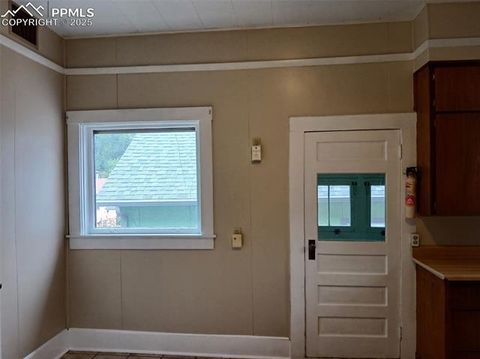 Tiny photo for 527 Canon Avenue, Manitou Springs, CO 80829 (MLS # 3313577)