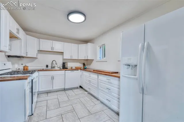 Florence, Colorado 81226, United States, 3 Bedrooms Bedrooms, ,2 BathroomsBathrooms,Residential,Active,176552