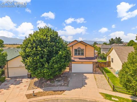 Photo of 6648 Sleeping Giant Drive, Colorado Springs, CO 80923 (MLS # 8900801)