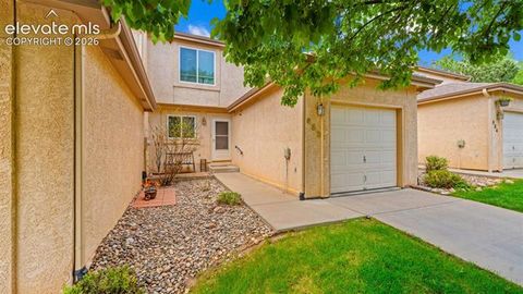Photo of 652 Echo Lane, Colorado Springs, CO 80904 (MLS # 5979887)