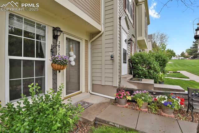 3616 Queen Anne Way