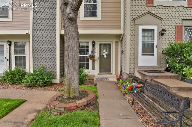3616 Queen Anne Way