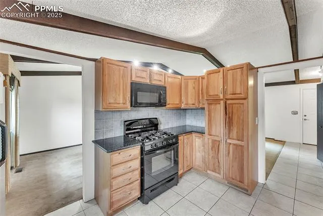 Colorado Springs, Colorado 80917, United States, 5 Bedrooms Bedrooms, ,3 BathroomsBathrooms,Residential,Active,193893