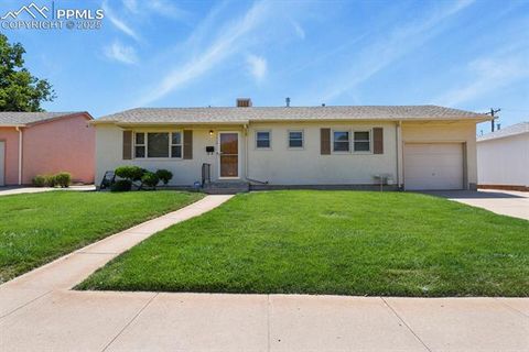 Photo of 1112 Kennedy Street, Pueblo, CO 81001 (MLS # 1390293)