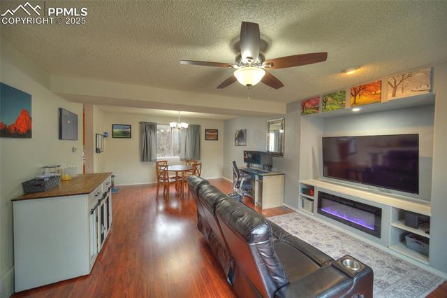 3490 Cedarhurst Way