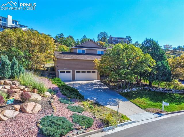 7049 Oak Valley Drive