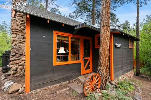 6015 Sioux Trail
