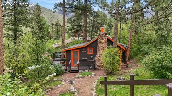 6015 Sioux Trail