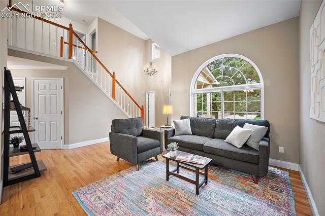 1169 Beacon Hill Way