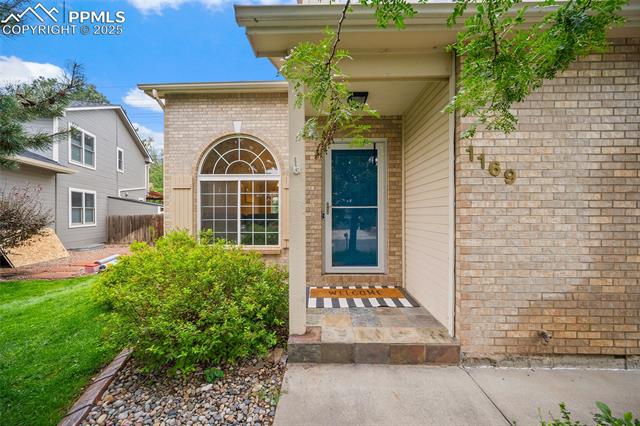 1169 Beacon Hill Way