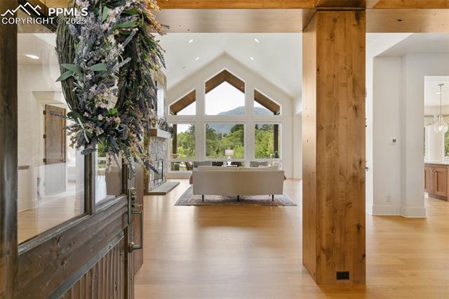 1735 Brantfeather Grove