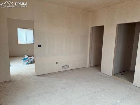 Tiny photo for 20 Pendelton Circle, Colorado Springs, CO 80904 (MLS # 1467149)