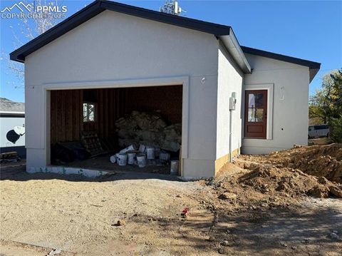 Tiny photo for 20 Pendelton Circle, Colorado Springs, CO 80904 (MLS # 1467149)