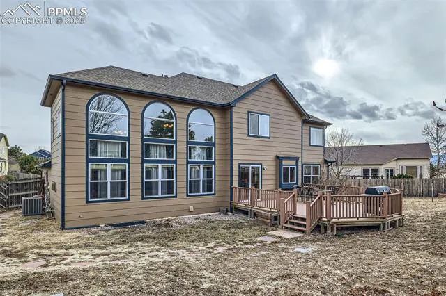 Colorado Springs, Colorado 80923, United States, 4 Bedrooms Bedrooms, ,4 BathroomsBathrooms,Residential,Pending,21318