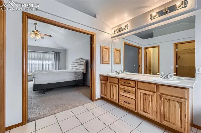 Colorado Springs, Colorado 80923, United States, 4 Bedrooms Bedrooms, ,4 BathroomsBathrooms,Residential,Pending,21318