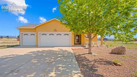 Photo of 1133 E Ivanhoe Drive, Pueblo, CO 81007 (MLS # 3166997)
