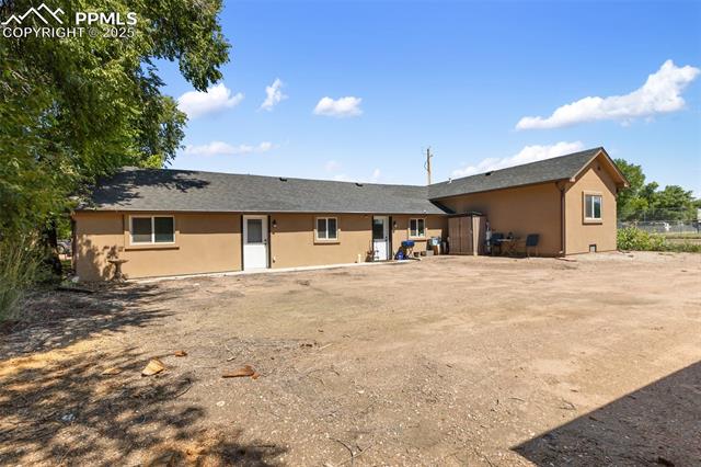 303 W 7th Street