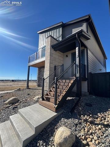 9456 Traveler Terrace