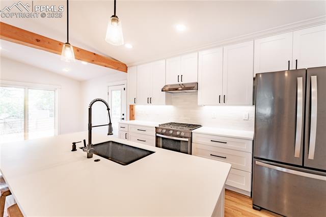 2502 Templeton Gap Road