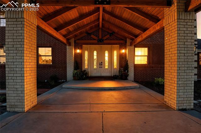 4347 N Crowfoot Valley Road