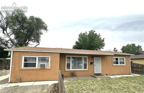 Photo of 3116 Cheyenne Avenue, Pueblo, CO 81008 (MLS # 8546585)