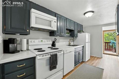 Tiny photo for 529 Canon Avenue, Manitou Springs, CO 80829 (MLS # 6086253)