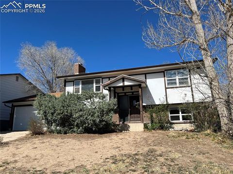 Photo of 5117 Crestwood Drive, Colorado Springs, CO 80918 (MLS # 6489353)