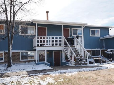 6715 Pahokee Court Colorado Springs CO 80915