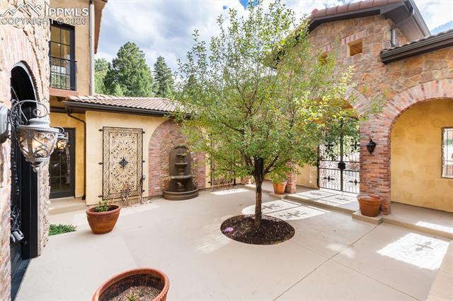 2869 Valley Park Drive