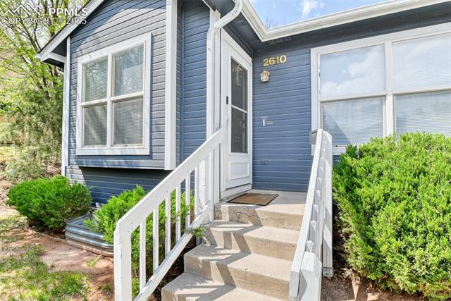 2610 Plumtree Grove